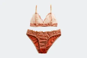 Amber Lace Set