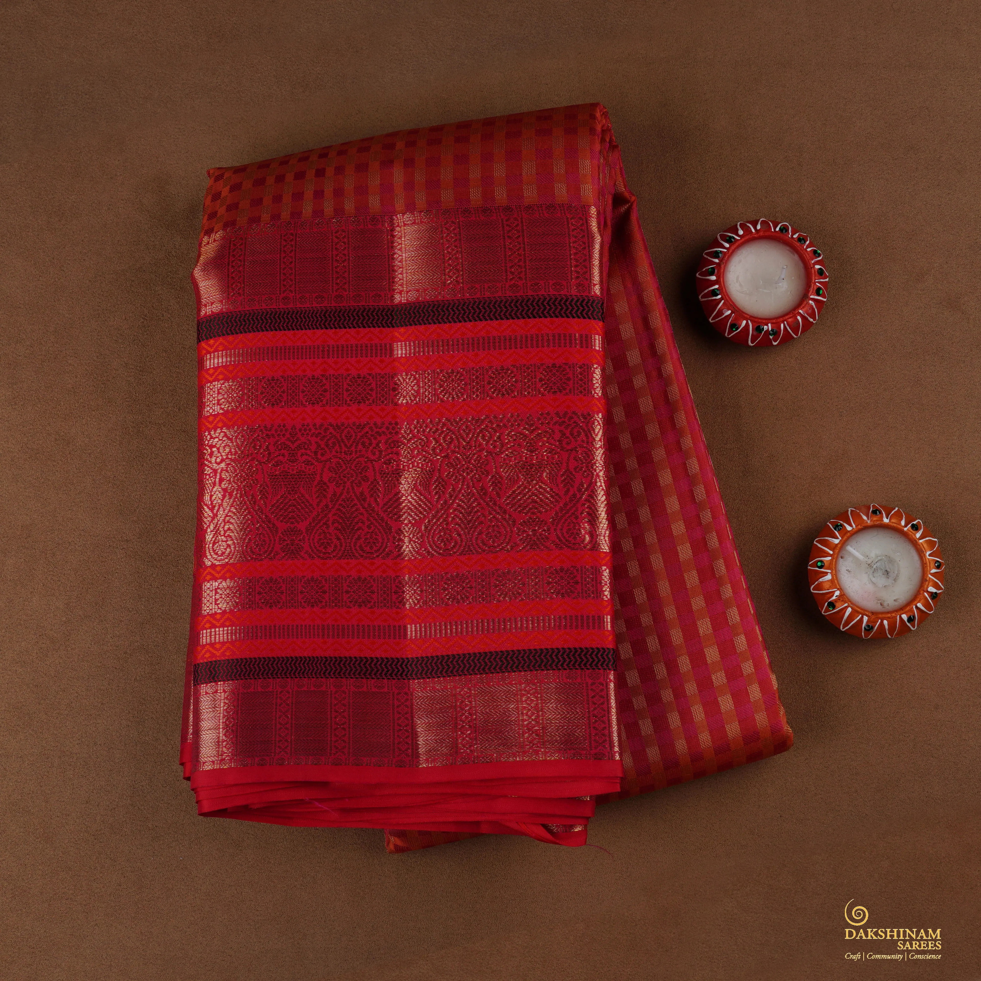 Handwoven Kanjivaram Silk Saree - 1979T008688DSC