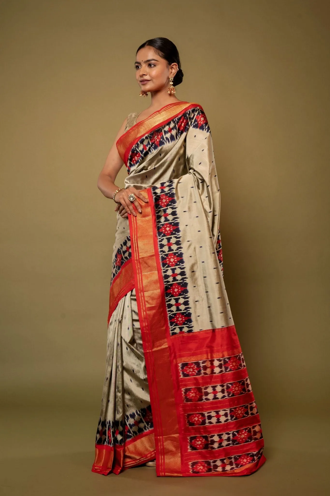 Inaaya Patola Silk Saree