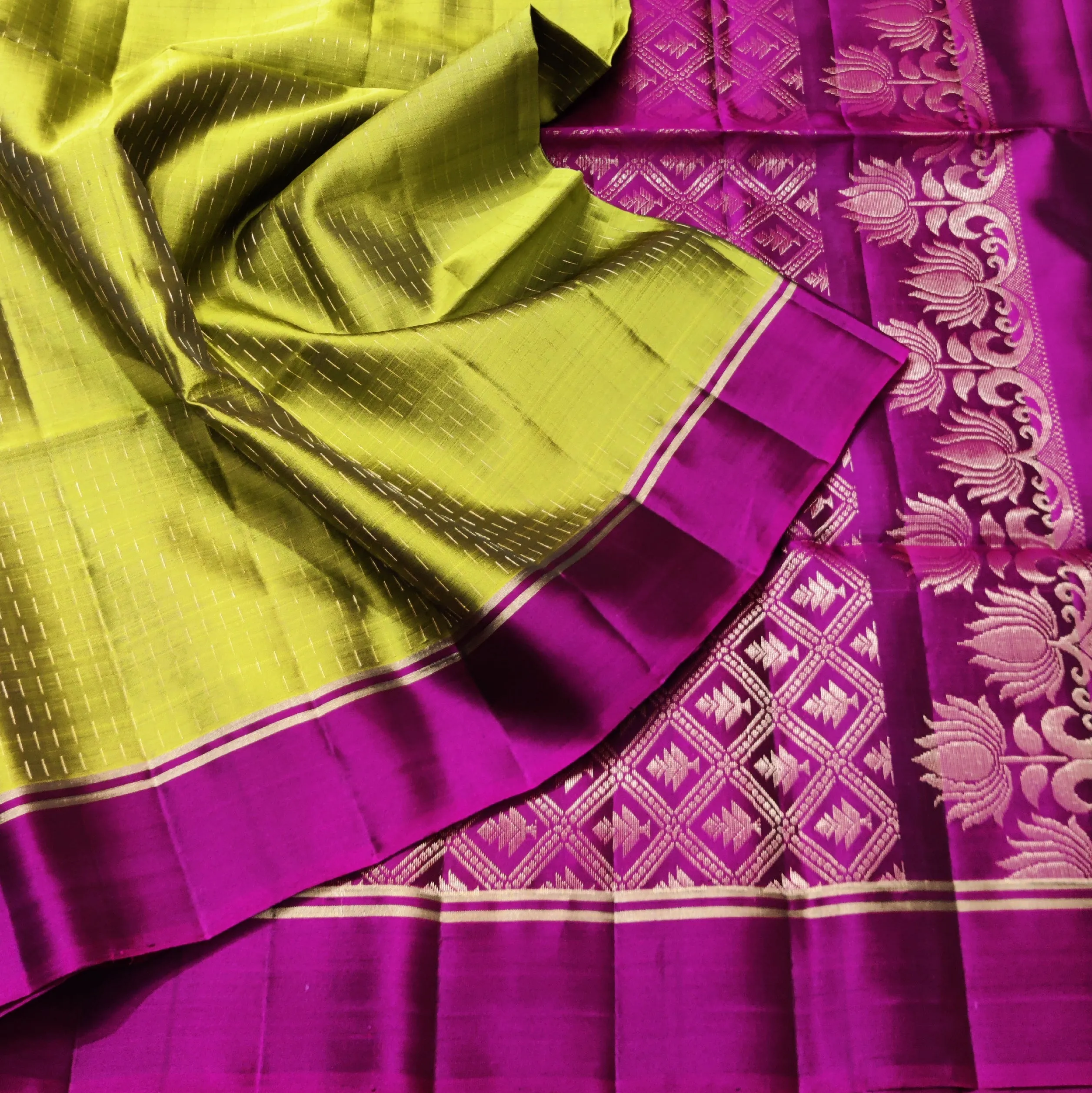 Soft silk Lightweight Pattu - SFT90